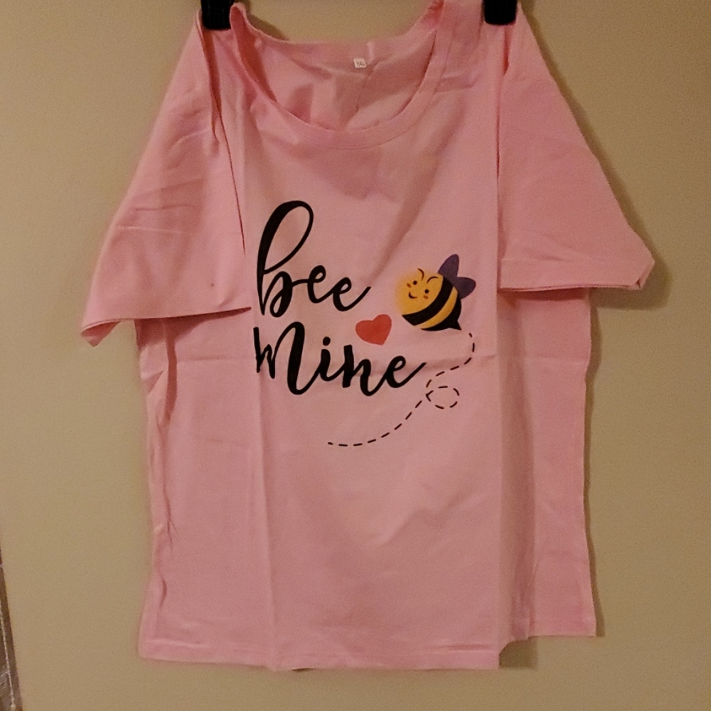 Bee mine t shirt sz xxl